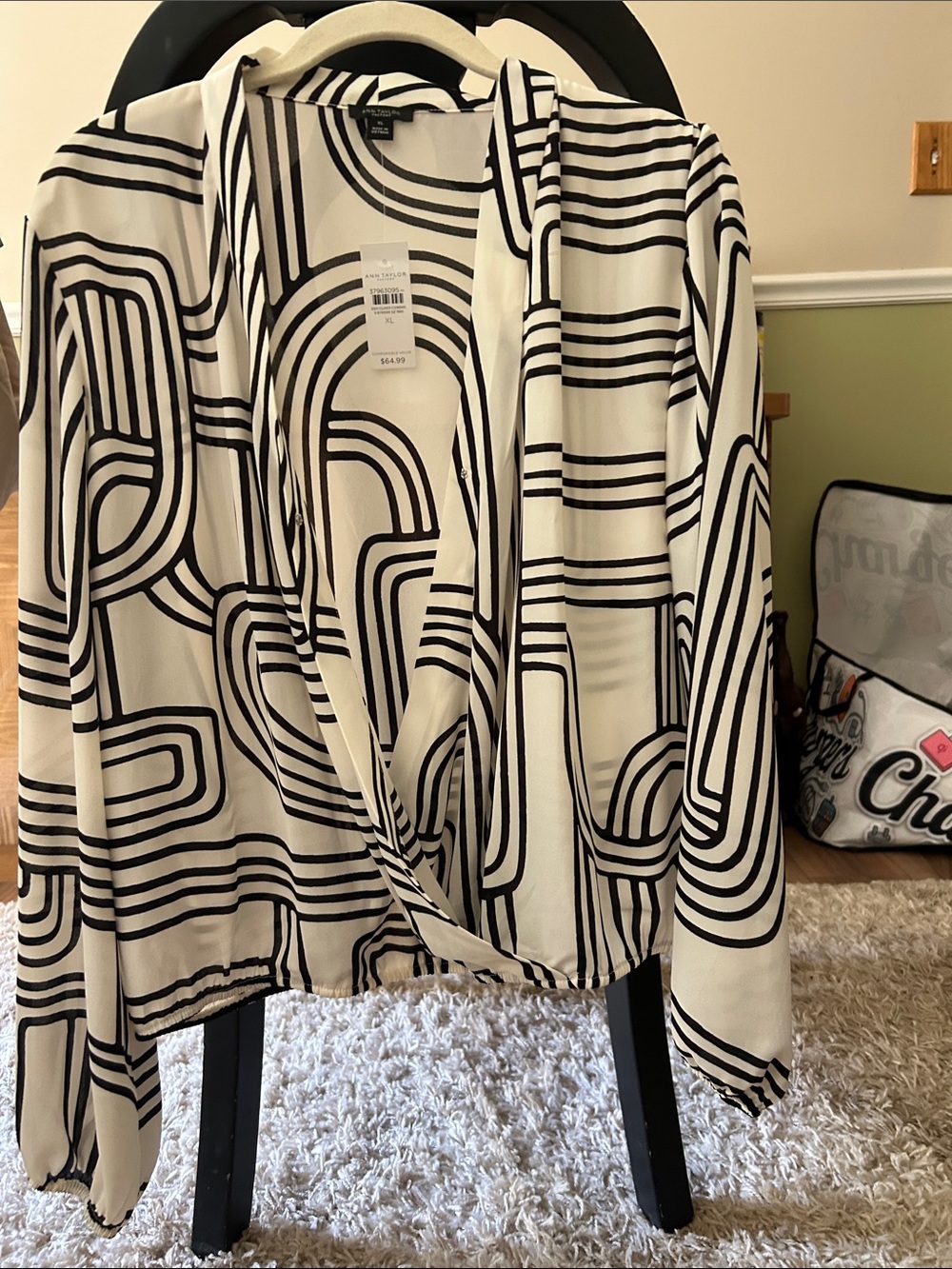 Anntaylor Factory Women's Black & White Geometric Wrap Top